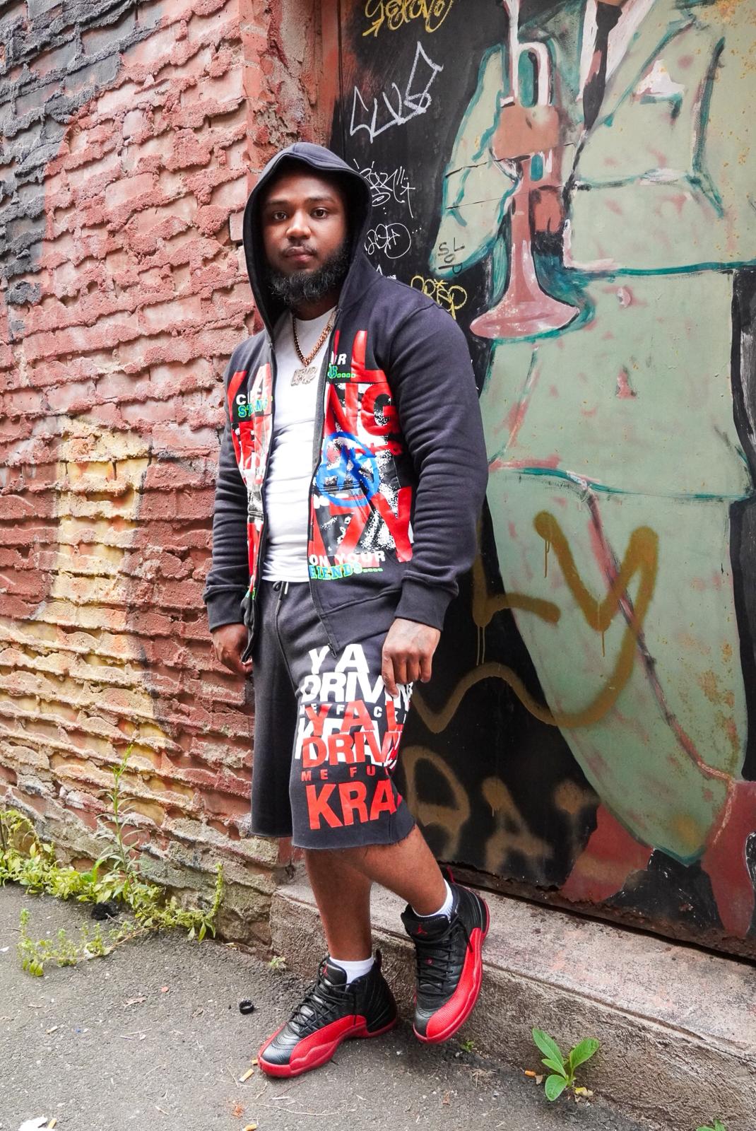 CHECK ON YOUR STRONG FRIENDS SHORT SET (BLACK)